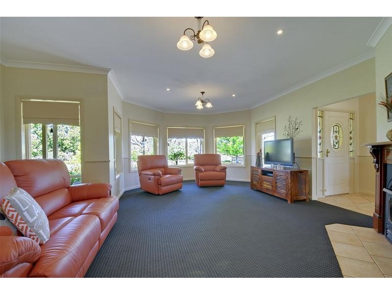 299 Church Road, Hazelwood North VIC 3840
