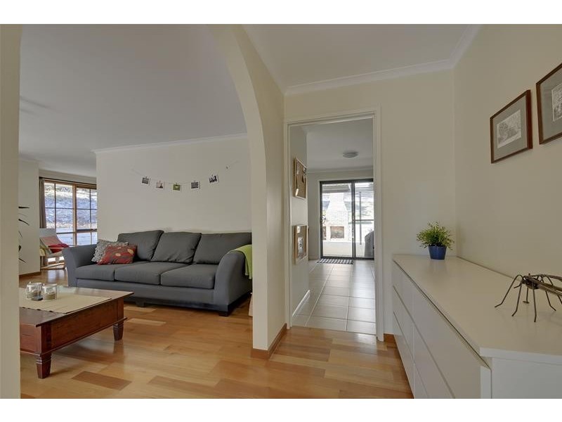 25 Sargeant Drive, Jeeralang Junction VIC 3840