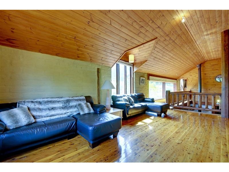 405 Glendonald Road, Hazelwood South VIC 3840