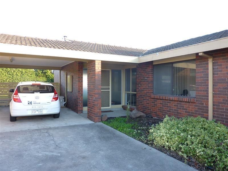 2/27 Gordon Street, Traralgon VIC 3844