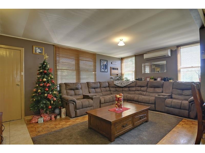 33 Retford Street, Newborough VIC 3825