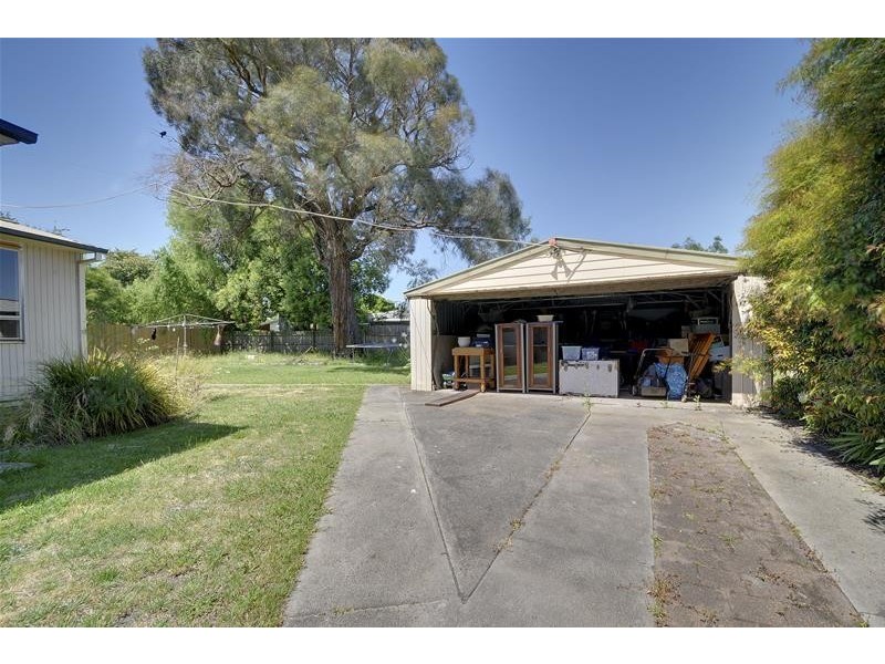33 Retford Street, Newborough VIC 3825