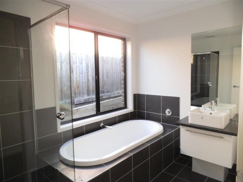 57 Bradman Boulevard, Traralgon VIC 3844