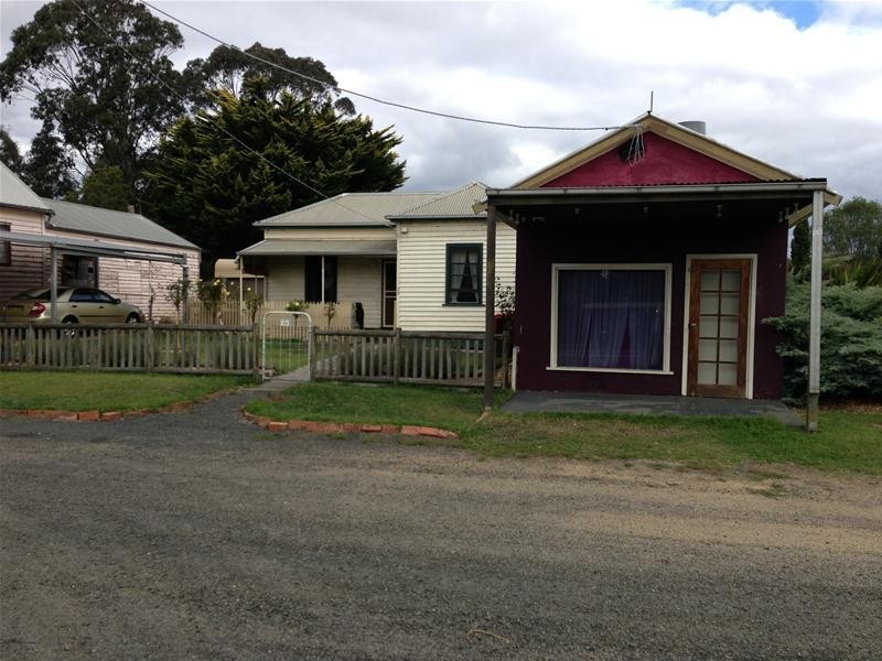 39 Main Road, Gormandale VIC 3873