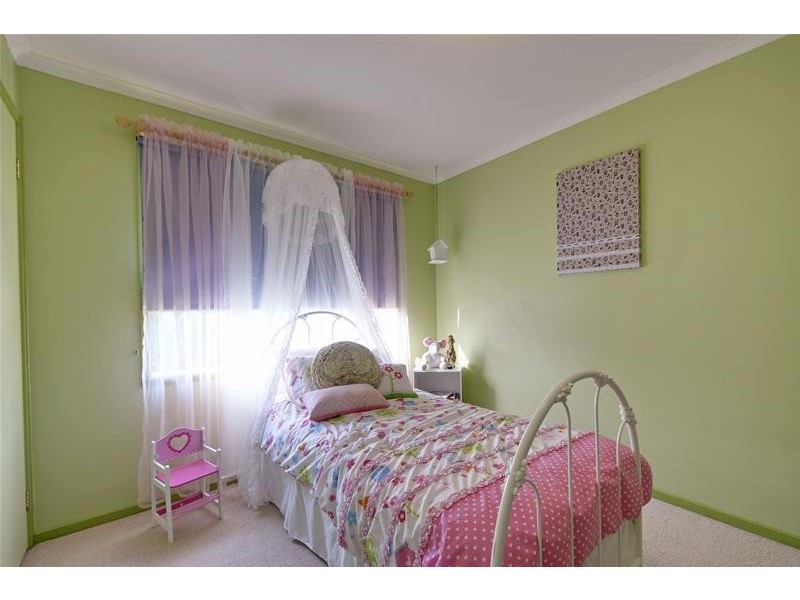 8 Ikara Way, Churchill VIC 3842