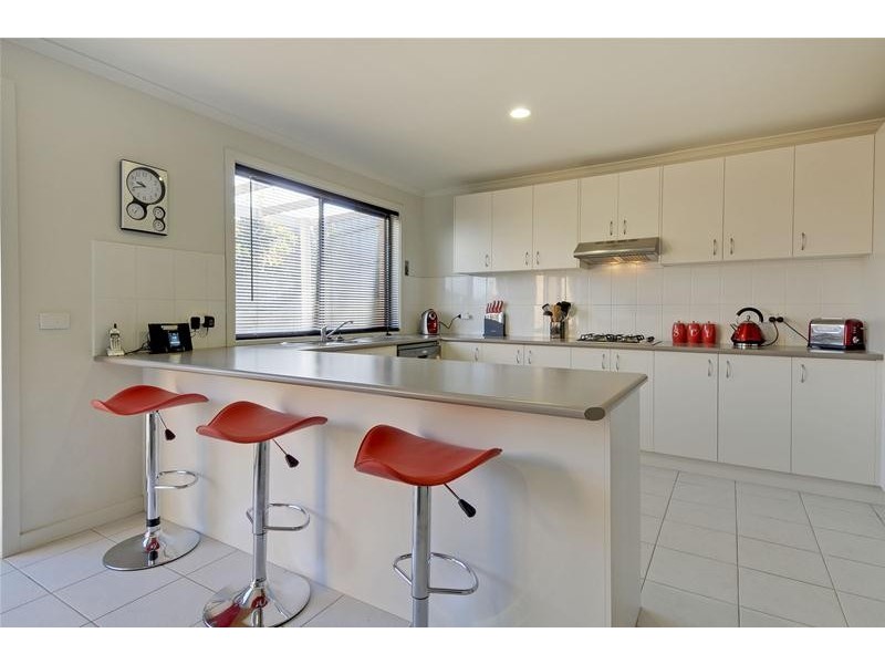 14 Lawn Avenue, Traralgon VIC 3844