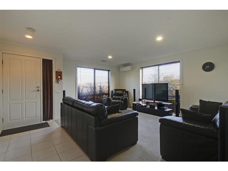 14 Lawn Avenue, Traralgon VIC 3844