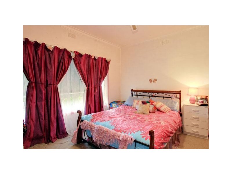 11 Gilmour Street, Traralgon VIC 3844