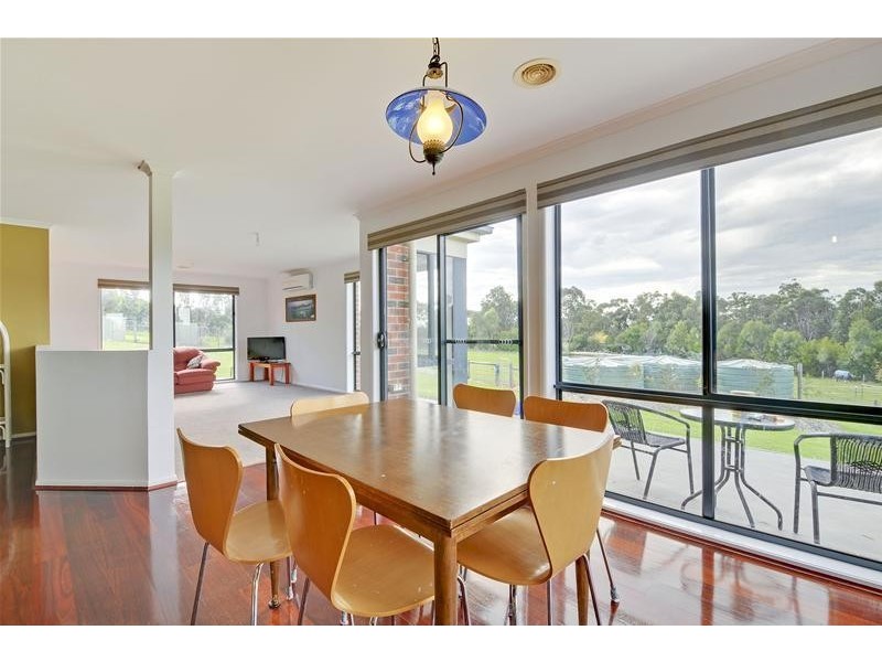 10 Hilsley Court, Toongabbie VIC 3856