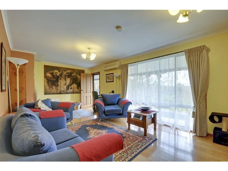 124 Stradbroke Road, Gormandale VIC 3873