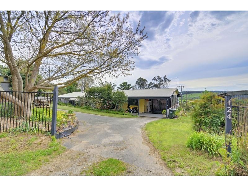124 Stradbroke Road, Gormandale VIC 3873