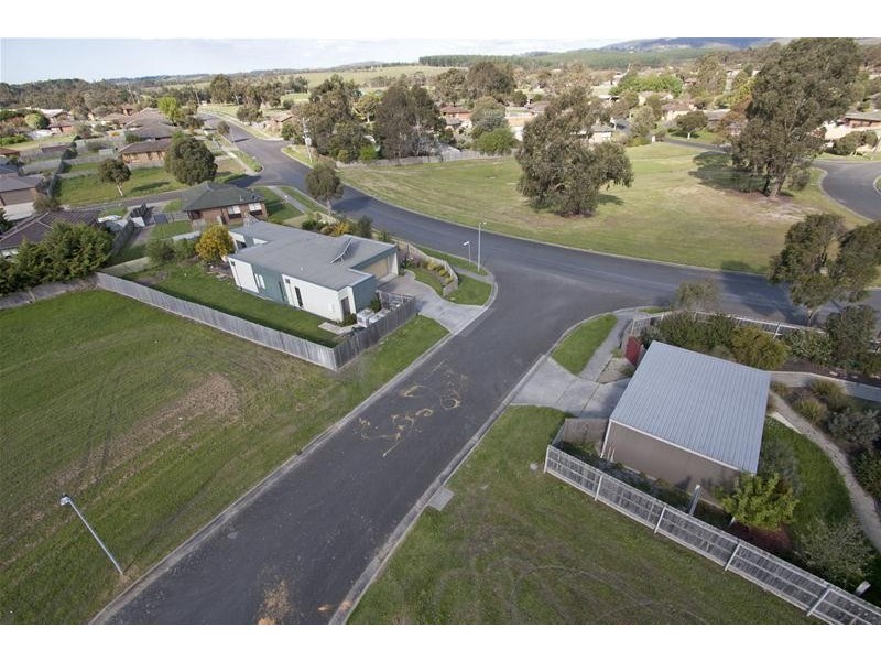 8 Condowie Court, Churchill VIC 3842
