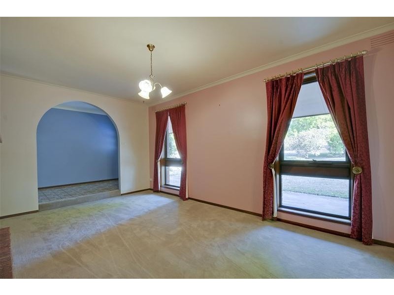 6 Wright Court, Rosedale VIC 3847