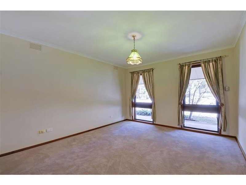 6 Wright Court, Rosedale VIC 3847