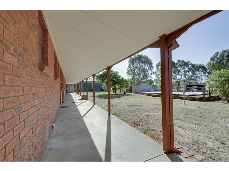 6 Wright Court, Rosedale VIC 3847