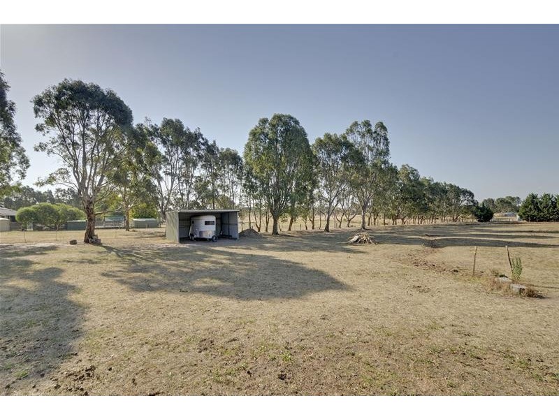 6 Wright Court, Rosedale VIC 3847