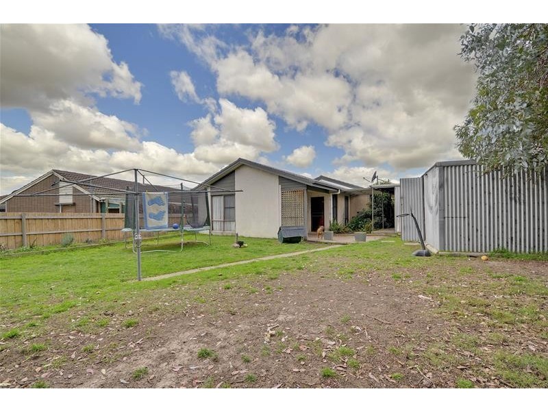 60 Maple Crescent, Churchill VIC 3842