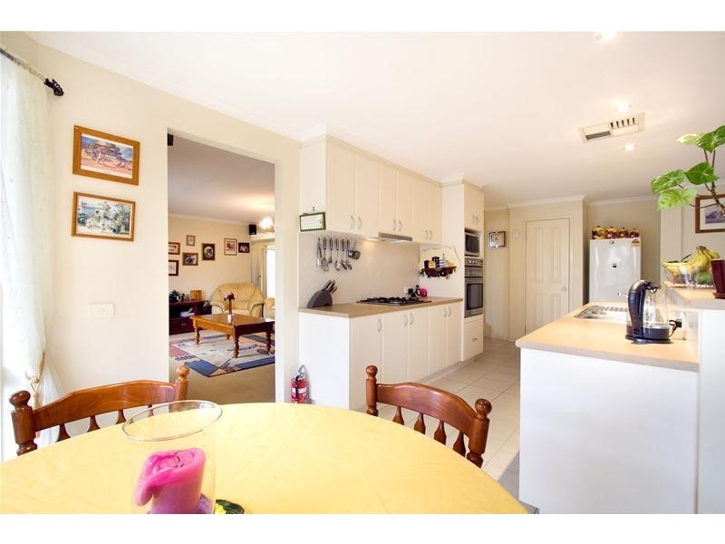 15 Connaught Way, Traralgon VIC 3844