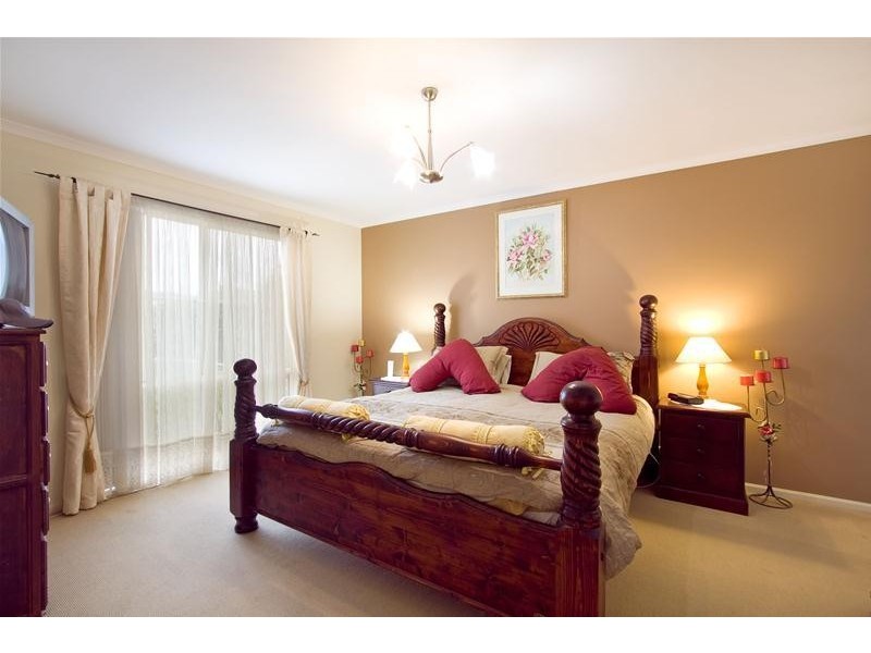 15 Connaught Way, Traralgon VIC 3844