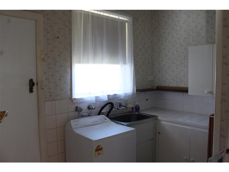 18 Porter Street, Morwell VIC 3840