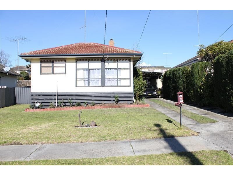 18 Porter Street, Morwell VIC 3840