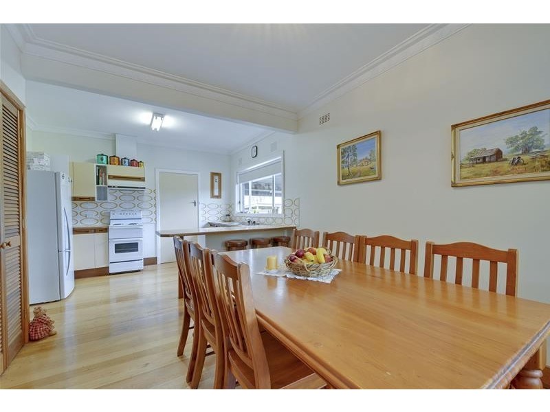 61 Old Flynn Road, Flynn VIC 3844