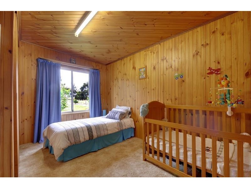 61 Old Flynn Road, Flynn VIC 3844