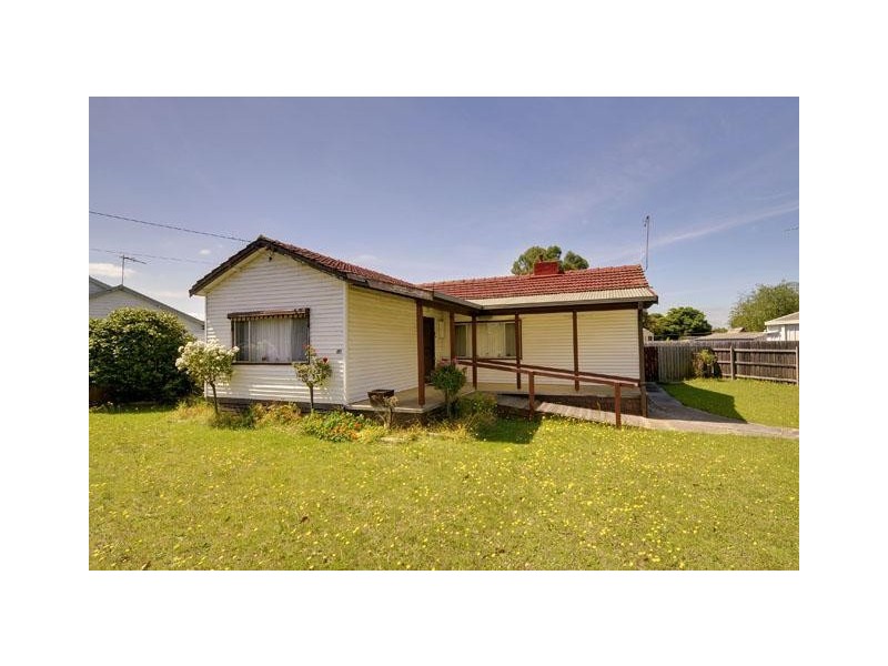 14 Saunders Crescent, Traralgon VIC 3844