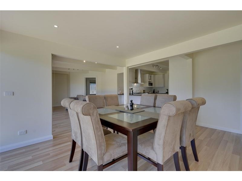 30 Cranwell Crescent, Hazelwood North VIC 3840