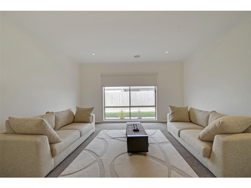 15 Graduate Place, Traralgon VIC 3844