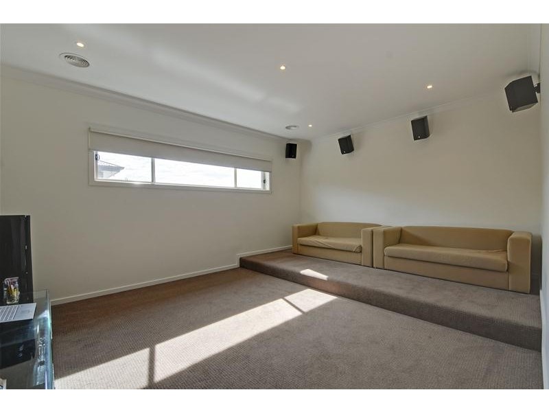 15 Graduate Place, Traralgon VIC 3844