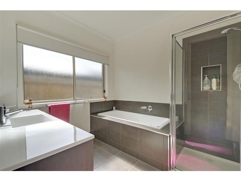 15 Graduate Place, Traralgon VIC 3844