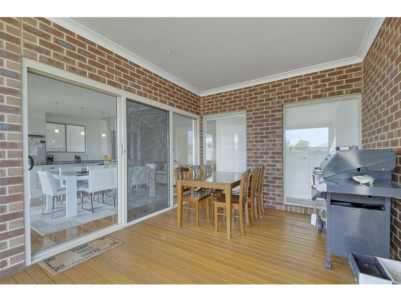 15 Graduate Place, Traralgon VIC 3844