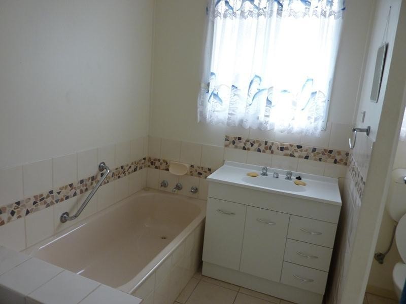 65 Maple Crescent, Churchill VIC 3842