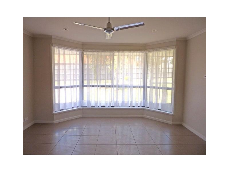 2/33 Strathcole Drive, Traralgon VIC 3844