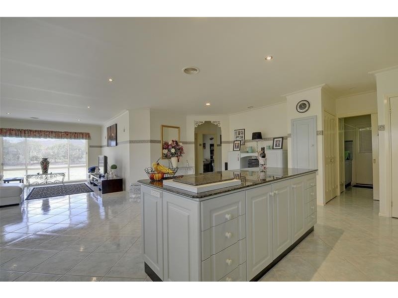 30 Bushfield Court, Traralgon VIC 3844