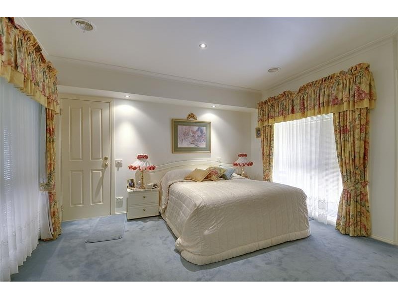 30 Bushfield Court, Traralgon VIC 3844