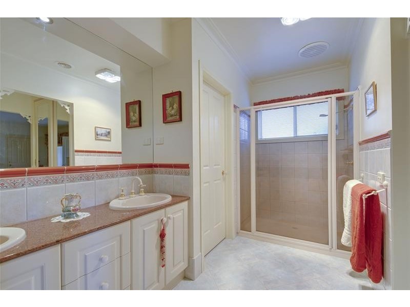 30 Bushfield Court, Traralgon VIC 3844