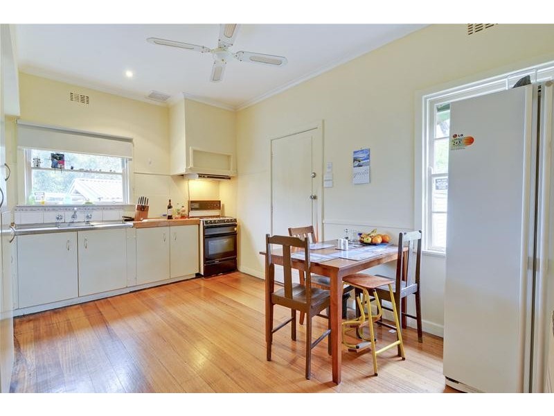 2 Barker Crescent, Traralgon VIC 3844