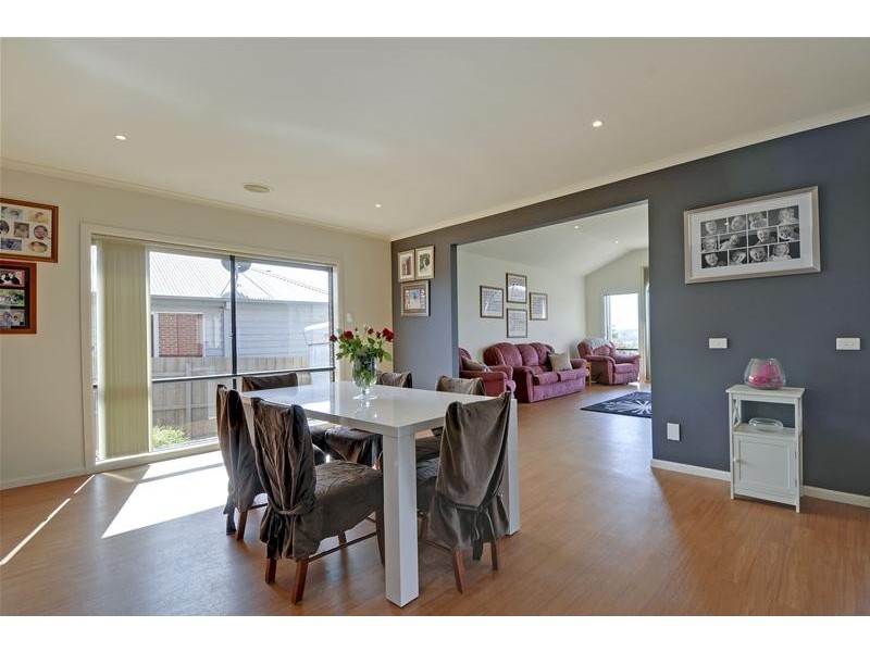 33 Fairway Drive, Traralgon VIC 3844