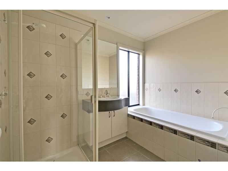 33 Fairway Drive, Traralgon VIC 3844