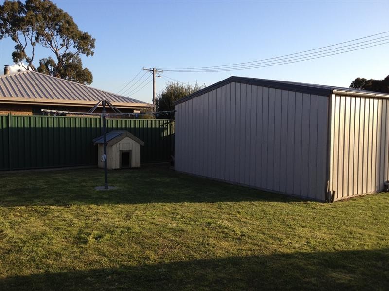 5  Rhodes Court, Glengarry VIC 3854