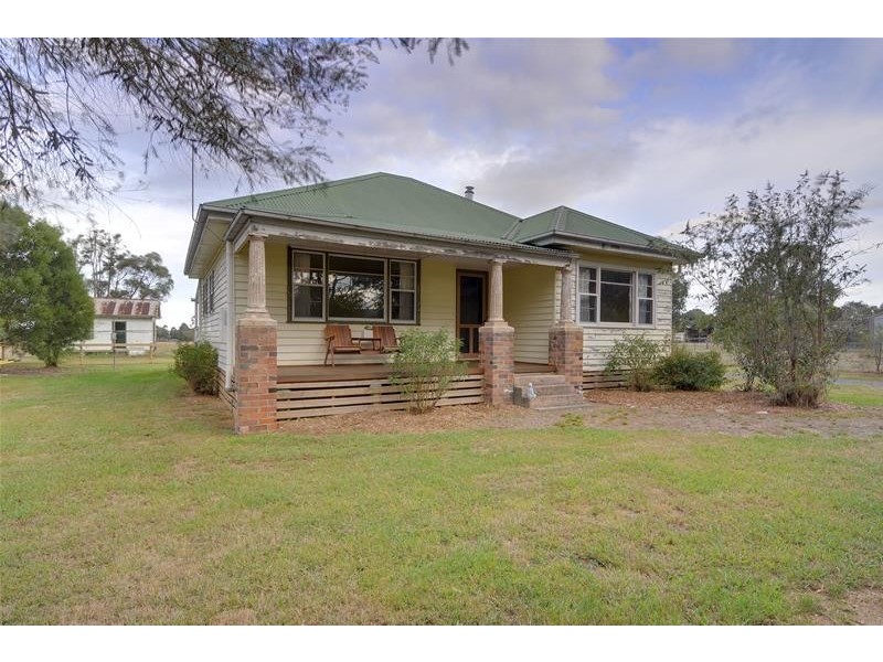 90 Harris Lane, Toongabbie VIC 3856