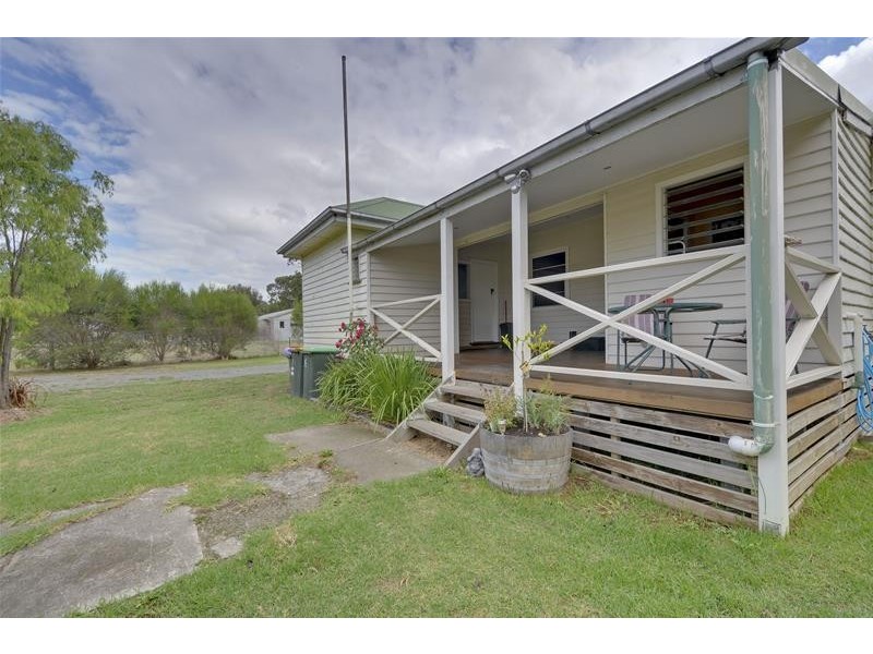 90 Harris Lane, Toongabbie VIC 3856