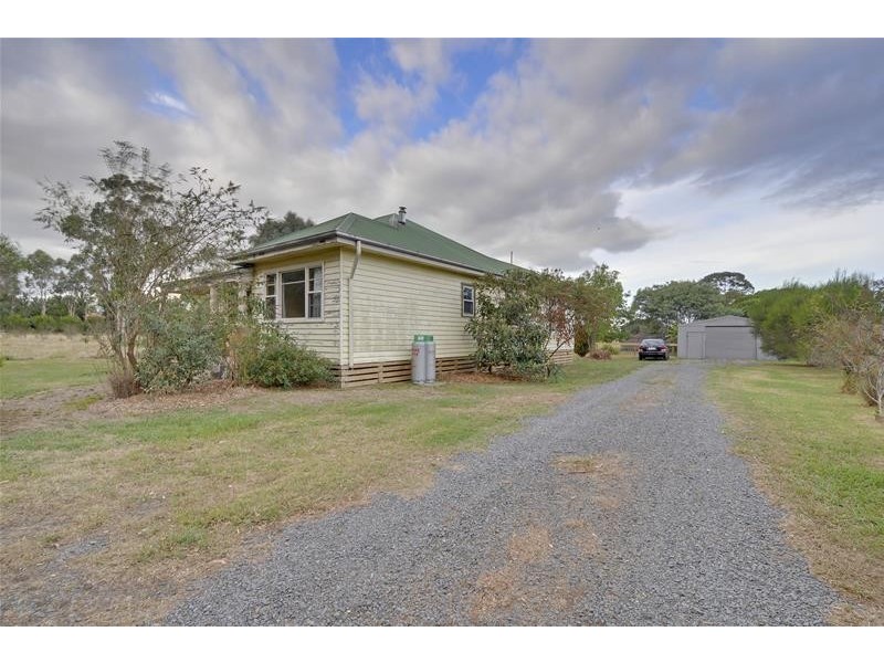 90 Harris Lane, Toongabbie VIC 3856