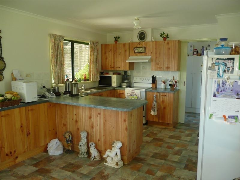 Tennielle Court, Rosedale VIC 3847