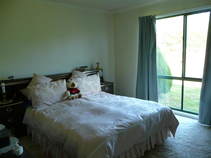 Tennielle Court, Rosedale VIC 3847