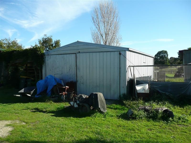 Tennielle Court, Rosedale VIC 3847