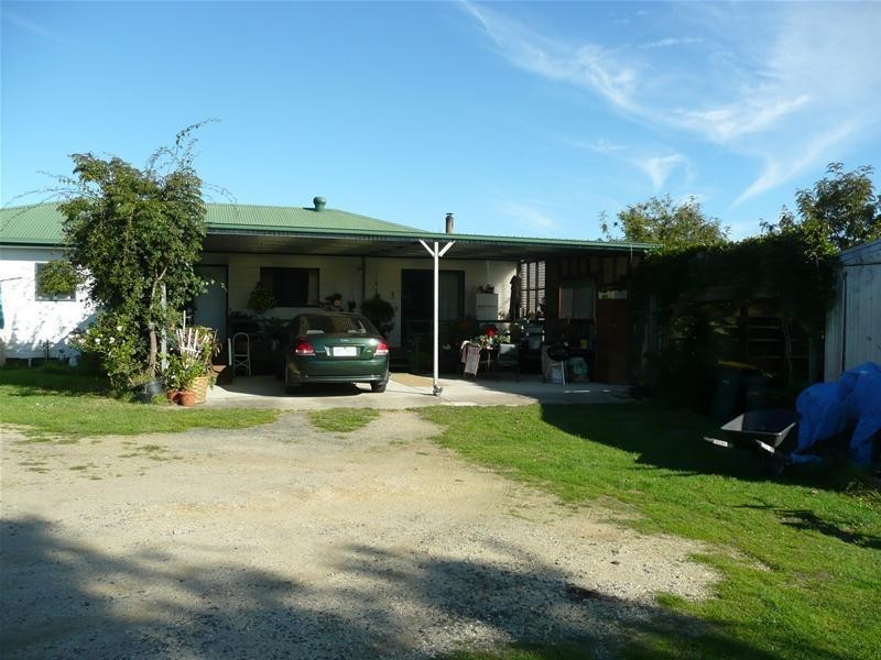 Tennielle Court, Rosedale VIC 3847