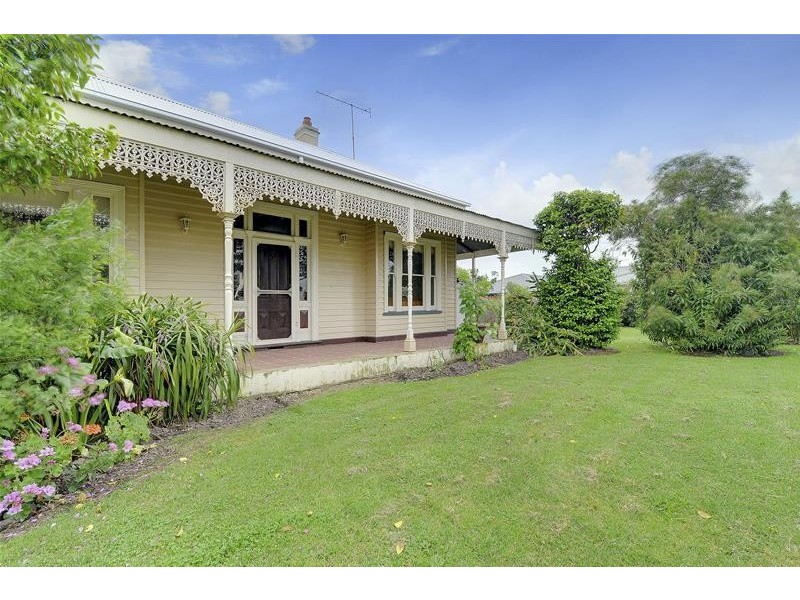 21 Hedges Avenue, Traralgon VIC 3844